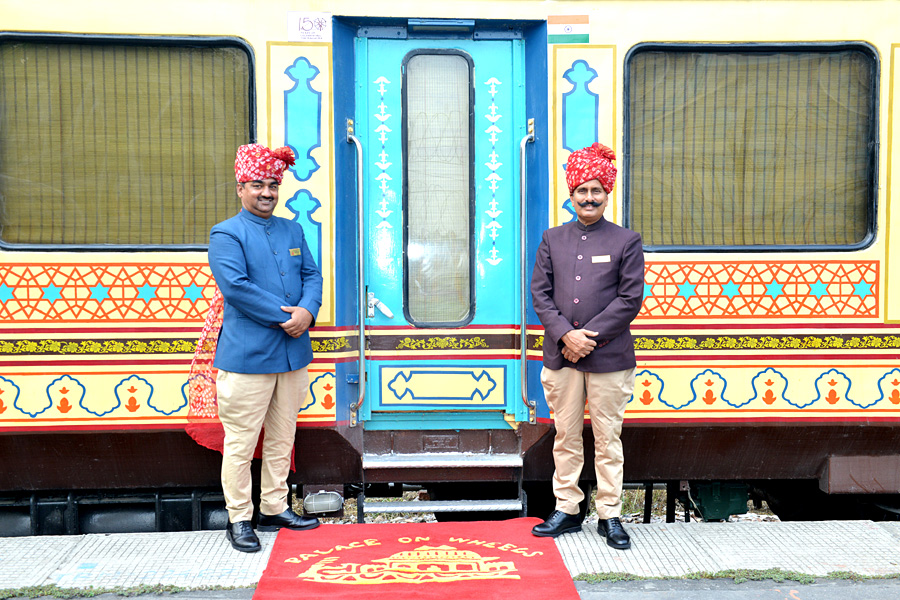 palace on wheels