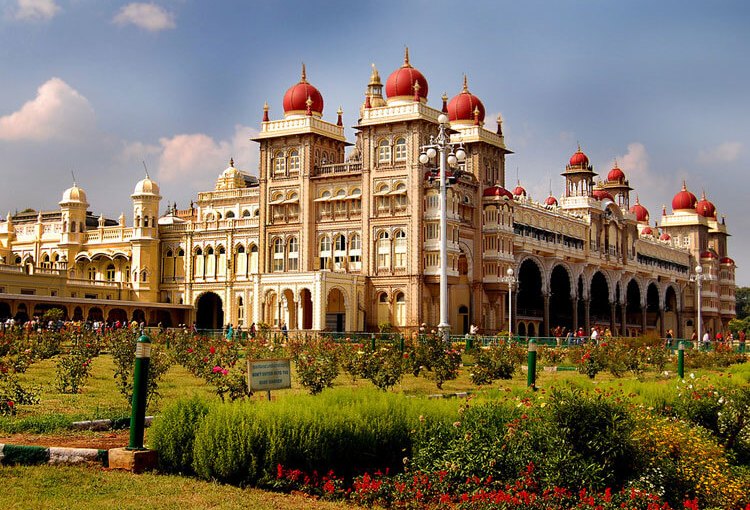 Explore the Jewels of South India in Luxurious&nbsp;Way
